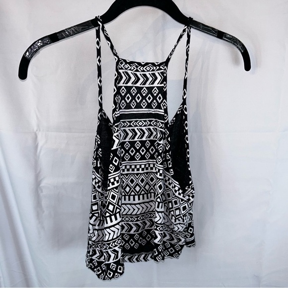 Forever 21 Tank Top Thin Strap Cropped Aztec Geometric Print U-Neck Pull On Top - Picture 8 of 9